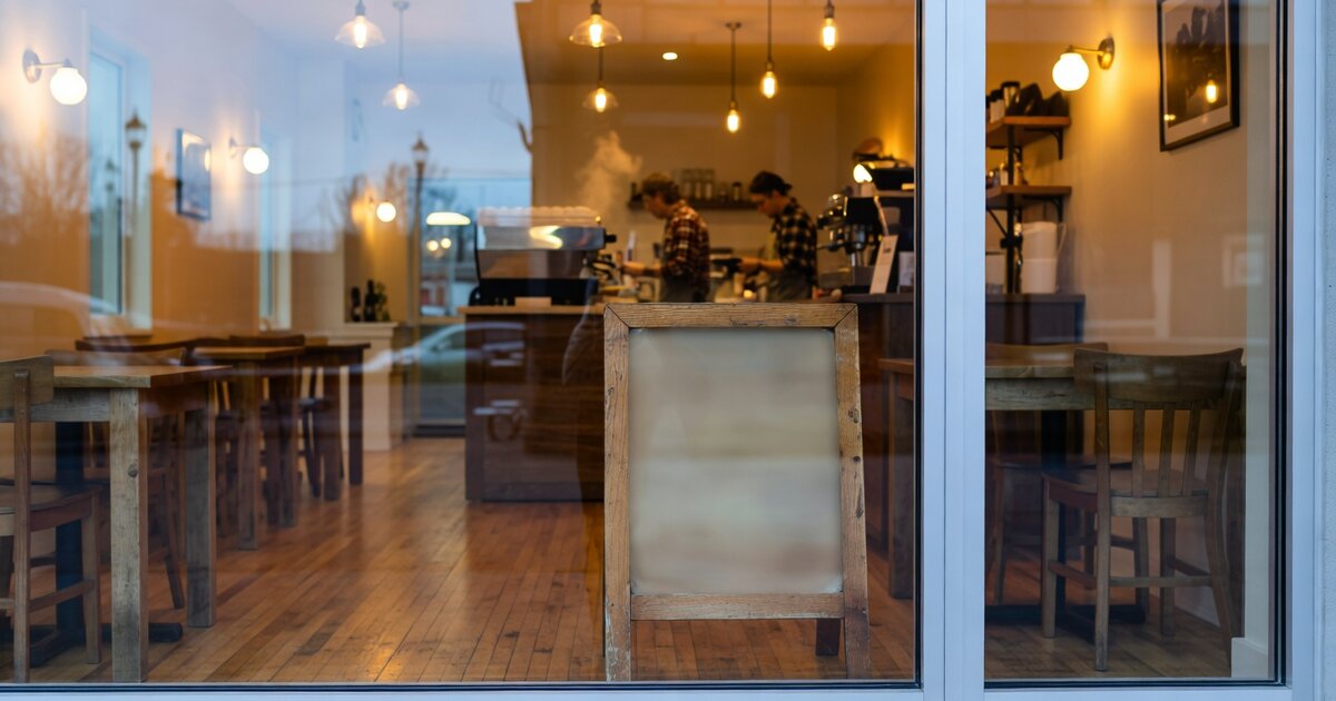 AI Review Management Platforms for Canadian Businesses